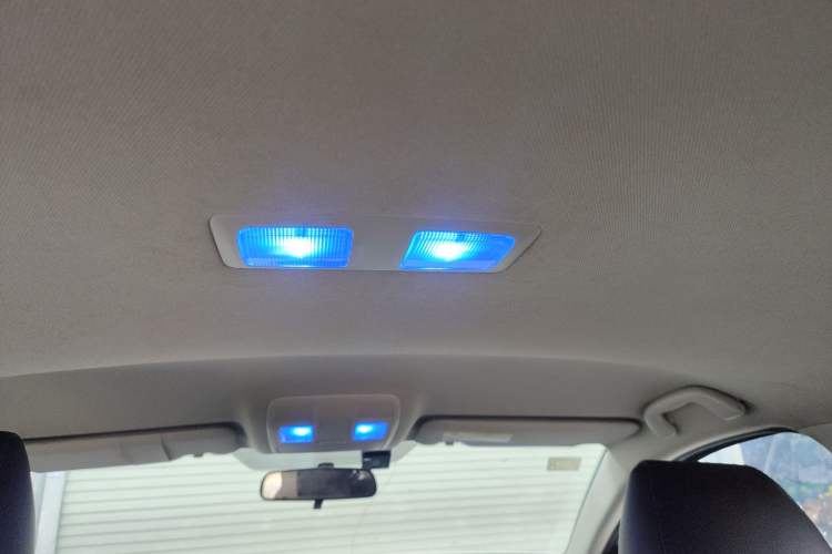 Used Mazda 3 Axela 2017 Sedan 1.5L Automatic Comfort Model Emission Standard China V Headliner