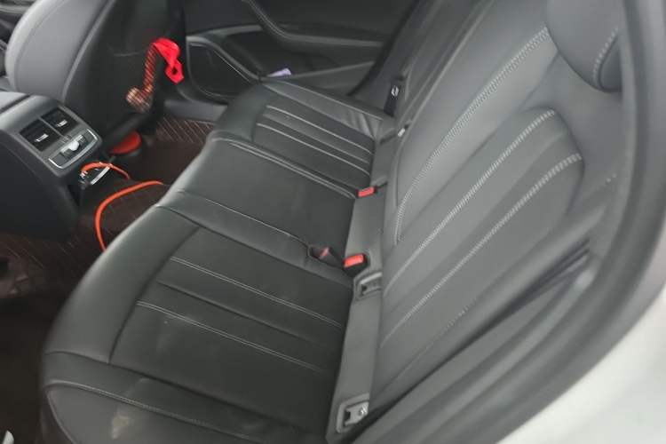 Used Audi A4L 2023 40 TFSI Luxury Dynamic Model