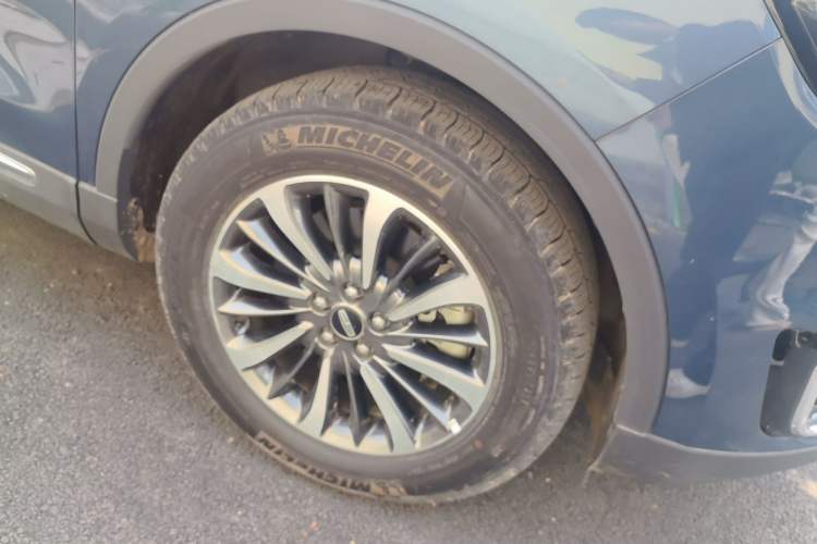 Used Lincoln Nautilus 2019 2.0T Two-Wheel Drive Luxury Edition China VI Standard
