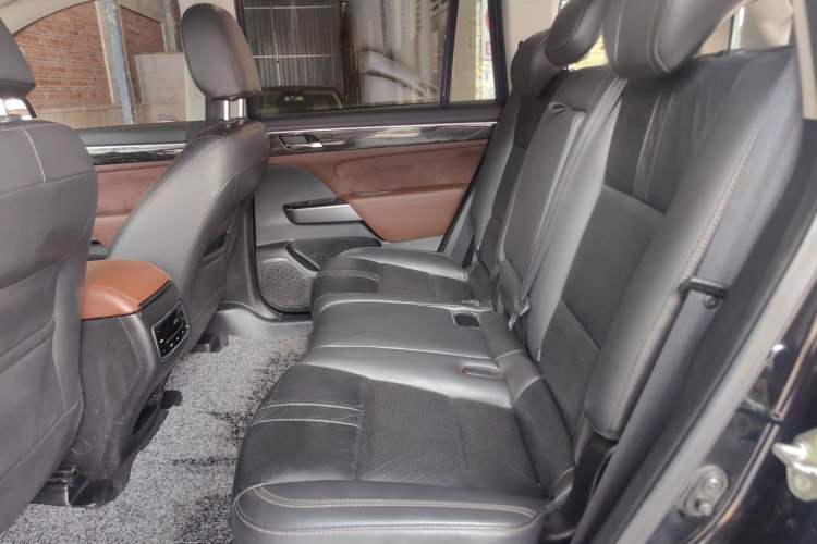 Used GAC Trumpchi GS8 2017 320T Two-Wheel Drive Luxury Smart Connectivity Version (7 Seats)