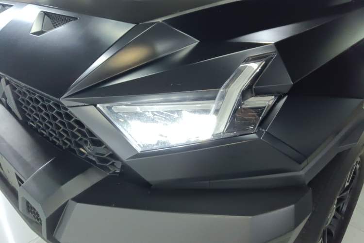 Used Brave warrior 917 2023 Range-Extended Base Model Left Front Headlight