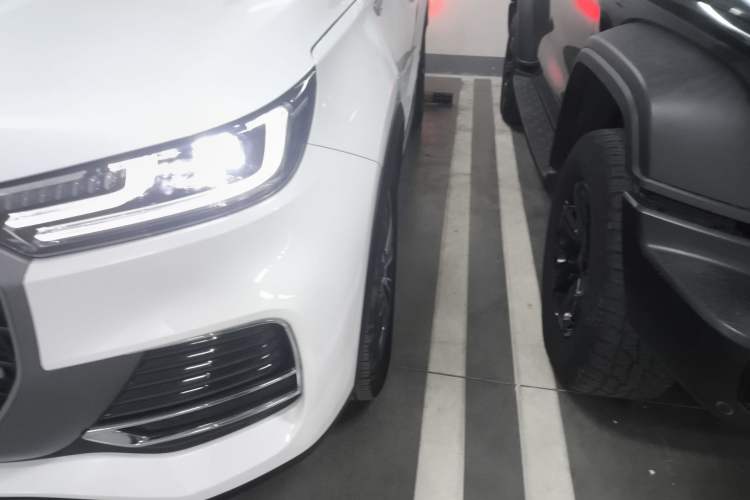 Used Chery Tiggo 8 PLUS 2024 Champion Edition 290TGDI DCT Deluxe Version 5-Seater