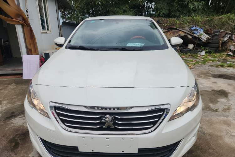 Used Peugeot 408 2014 1.8L Manual Leading Edition
