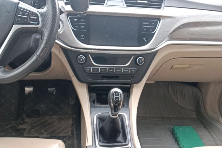 Used Geely Auto Emgrand 2017 Sedan Million Edition 1.5L Manual Luxury Model
