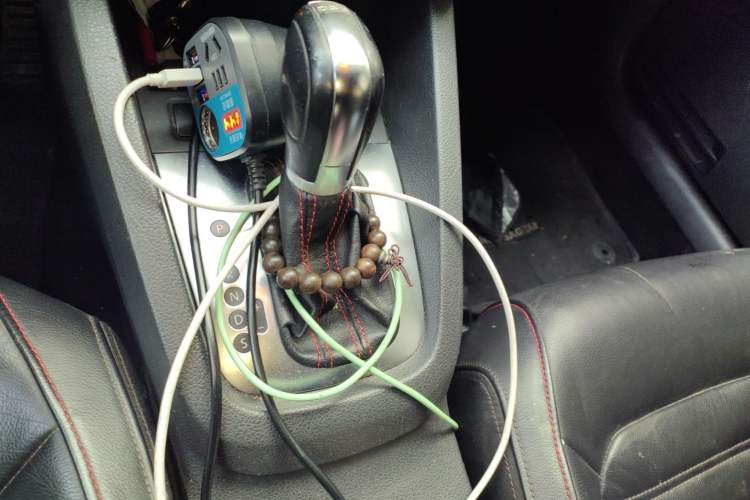 Used Volkswagen Sagitar 2013 2.0 TSI GLI Gear Lever