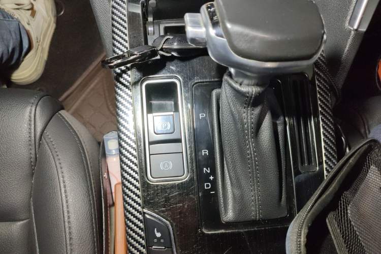 Used Haval H7 2016 Blue-Label H7 2.0T Automatic Luxury Model
