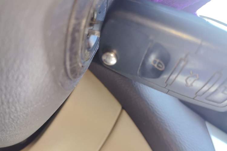 Used Hyundai Celesta 2010 1.6L AT GLS Vehicle Key