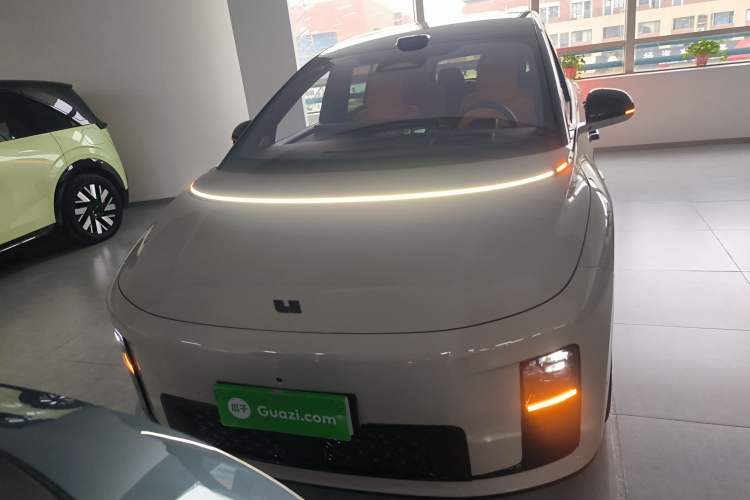 Used Li Auto i8 2025 Model Standard Version