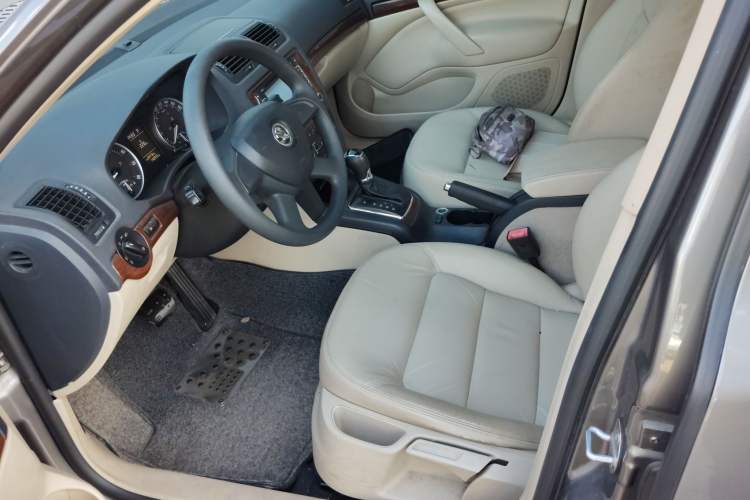 Used Skoda Octavia 2014 1.6L Automatic Yijun Edition Left Front Seat