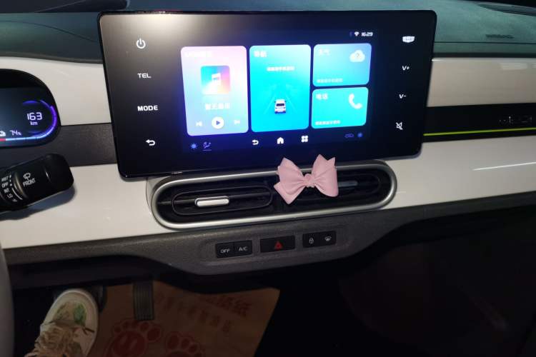 Used Geely Galaxy Panda 2025 210 km – Yuanqi Bear Audio And AC Panel