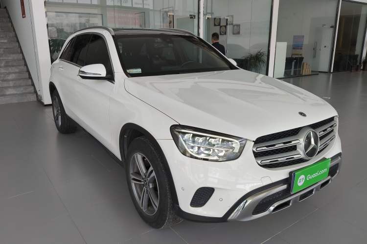 Used Mercedes-Benz GLC 2021 GLC 260 L 4MATIC Dynamic Edition Front Right 45 Deg