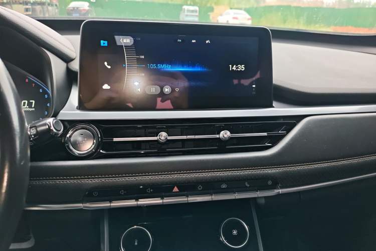 Used Chery Tiggo 5x 2020 1.5L CVT Luxury Edition Audio And AC Panel