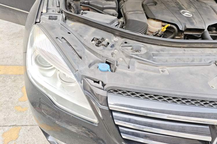 Used Mercedes-Benz R-Class 2017 R 320 4MATIC Business Edition Prestige Model