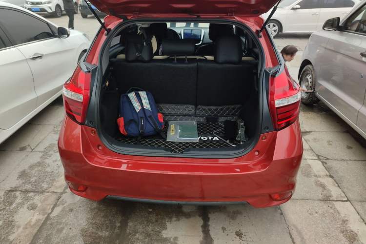 Used Toyota YARiS L Zhi Xuan 2016 Revised 1.5E CVT Charming Edition Trunk