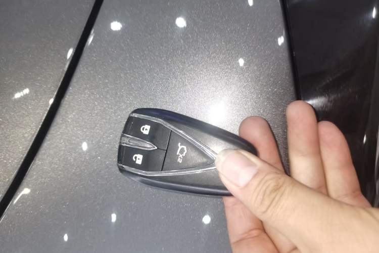 Used CHANGAN UNI-T 2022 1.5T Excellence Model
