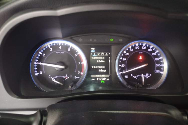 Used Toyota Highlander 2018 2.0T Four-Wheel Drive Luxury Version 7 Seats China VI Standard Instrument Cluster