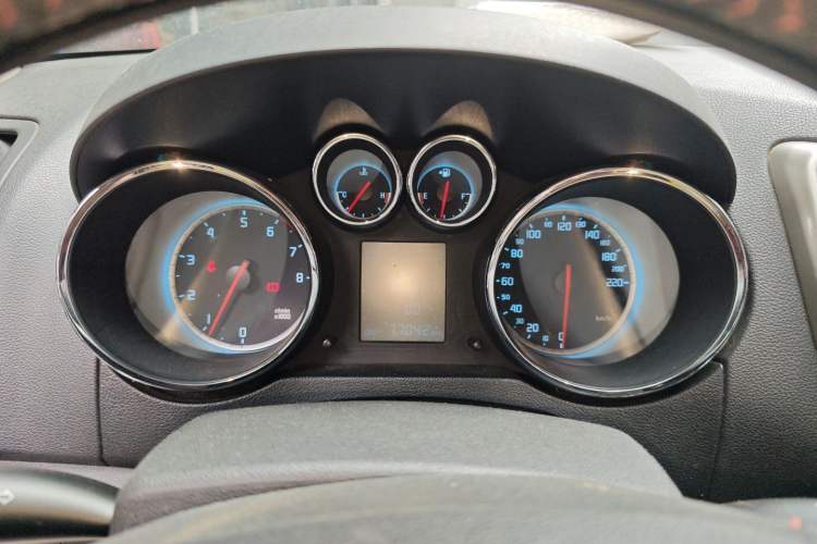 Used Changan CS35 2014 1.6L Manual Luxury Model China IV Standard