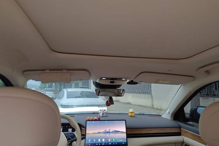 Used Hima AITO M7 2024 1.5T Intelligent Driving 4WD Max Edition 5 Seats Headliner