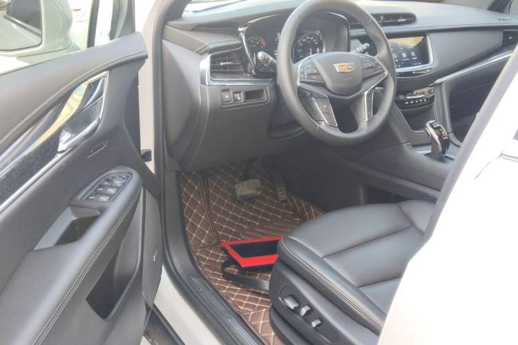 Used Cadillac XT5 2021 2.0T Two-Wheel Drive Luxury Version
