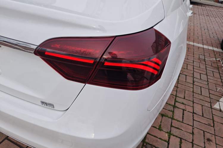 Used Geely Auto Emgrand 2020 1.5L CVT Upward Version
