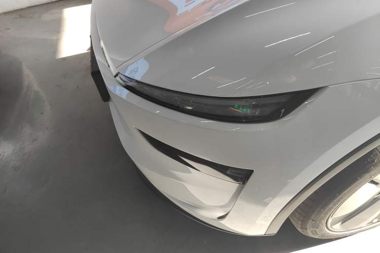 Used Tesla Model Y 2025 Rear-Wheel-Drive Version