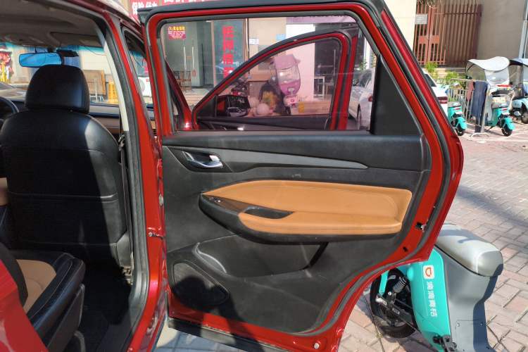 Used Wuling Hongguang S3 2018 1.5L Manual Luxury Model China V Standard