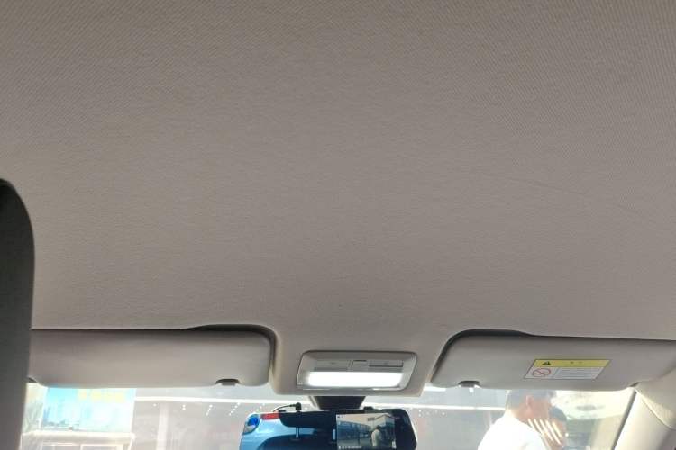 Used Wuling Asta 2022 2.0L DHT Electric Power Version
