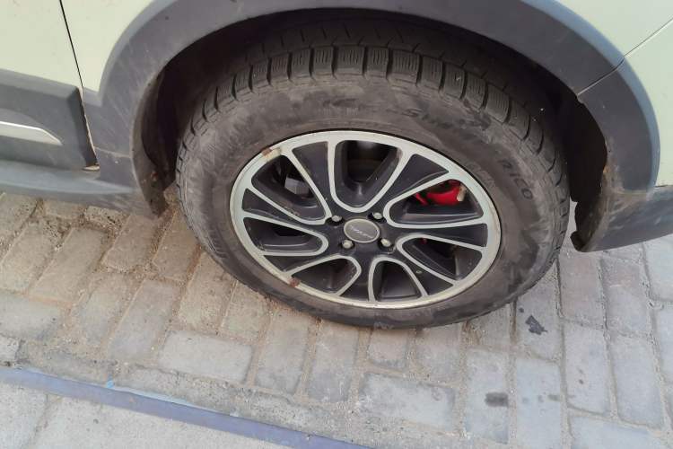 Used Haval H1 2016 Blue Label 1.5L Manual Luxury Model
