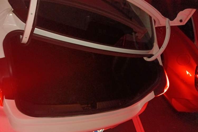 Used CHANGAN Eado 2023 Changan Edition PLUS Blue Whale NE 1.4T GDI DCT Prestige Version Trunk