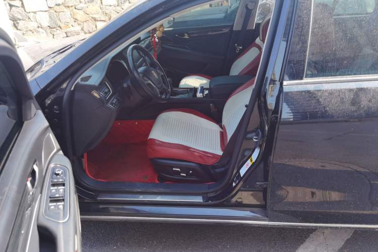 Used Hongqi H7 2017 1.8T Tech Model Left Front Seat