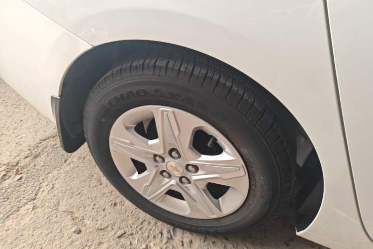 Used Chevrolet Cavalier 2016 1.5L Automatic Enjoyment Edition Right Rear Wheel Hub