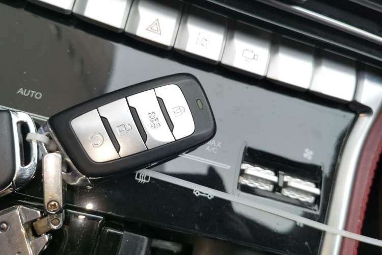 Used Changan CS85 COUPE 2021 1.5T DCT Luxury Edition