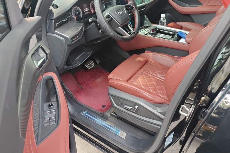 Used Audi Q6 2024 45 TFSI quattro Black Warrior Edition 6 Seats