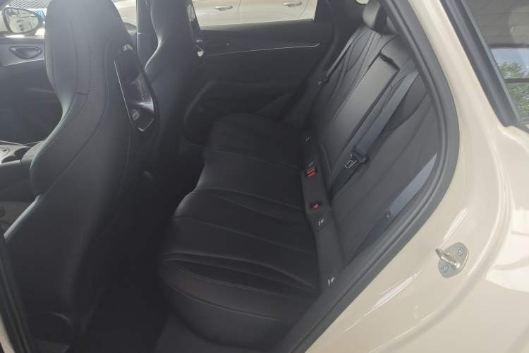 Used BYD Seal 06 New Energy 2025 DM-i Smart Drive 120KM Deluxe Model Left Rear Seat