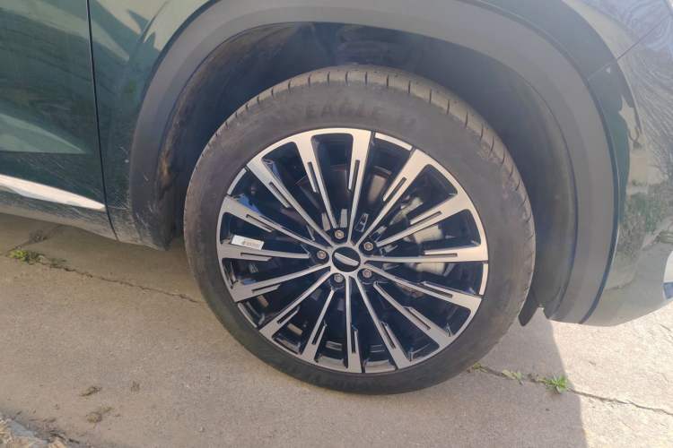 Used Geely Auto Monjaro L 2025 Dongfang Yao 2.0TD Automatic All-Wheel-Drive Wangyue Edition
