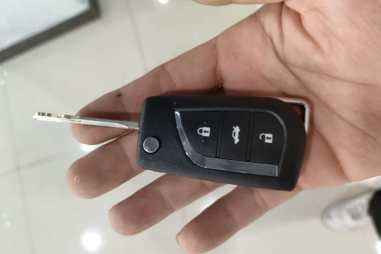 Used Hyundai Elantra (5th Generation / Langdong) 2016 1.6L Automatic Smart Version
