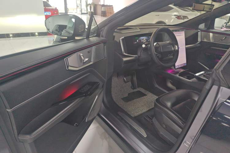 Used HiPhi Y 2023 560 km Pioneer Edition