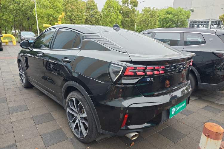 Used Lynk & Co 05 2020 2.0TD Four-Wheel Drive HypeHalo Rear Left 45 Deg