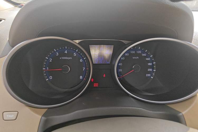 Used Hyundai ix35 2012 2.0L Automatic Two-Wheel Drive New Edition GL