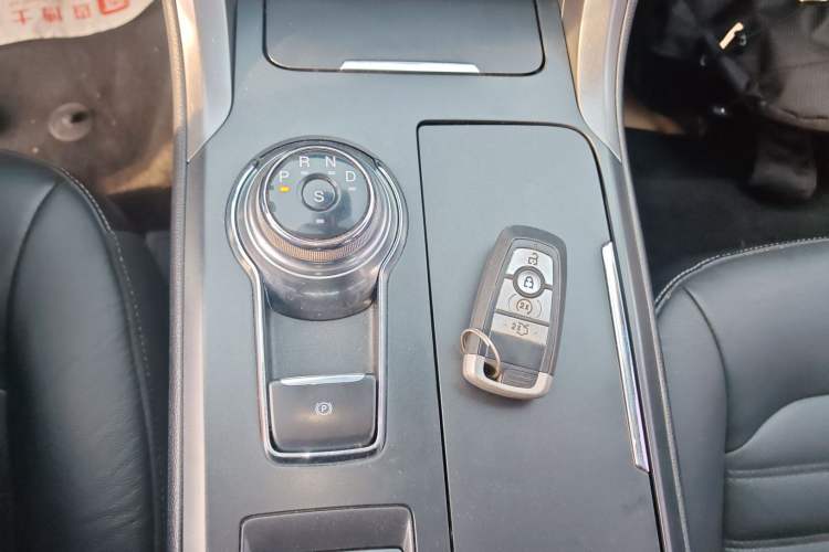 Used Ford Mondeo 2017 EcoBoost 180 Luxury Model
