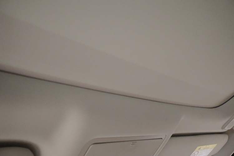 Used Jaguar XFL 2023 XFL 2.0T P250 Two-Wheel-Drive Luxury Deluxe Edition