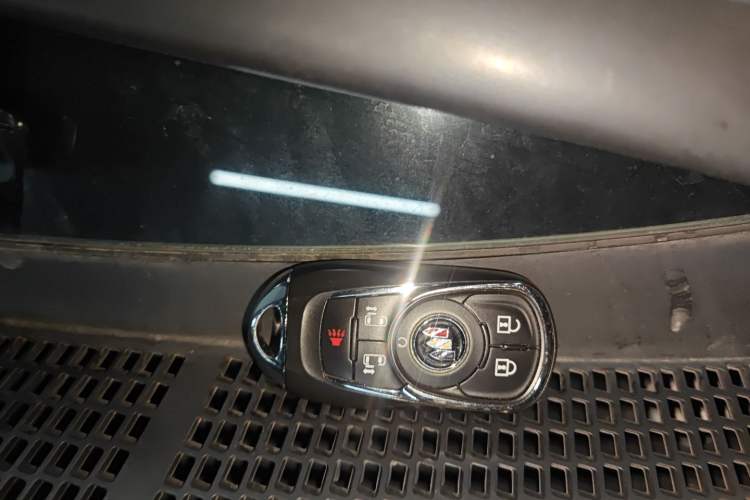 Used Buick GL8 2021 ES Land Cruiser 653T Luxury Edition
