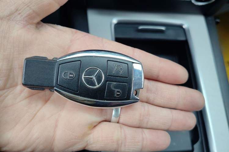 Used Mercedes-Benz GLK-Class 2013 GLK 300 4MATIC Dynamic Sunroof Model Interior 1