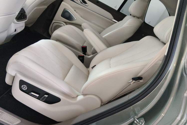 Used Wey Lanshan 2025 Four-Wheel Drive Max
