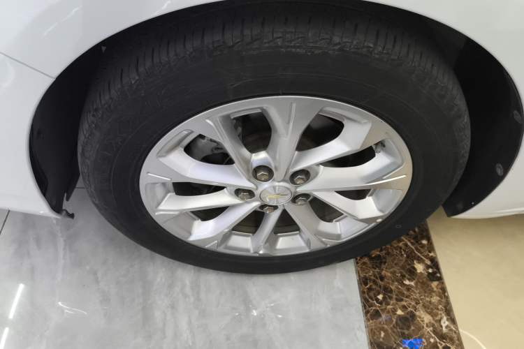 Used Chevrolet Monza 2023 1.5L Dual-Clutch Enjoyment Edition Left Front Wheel Hub