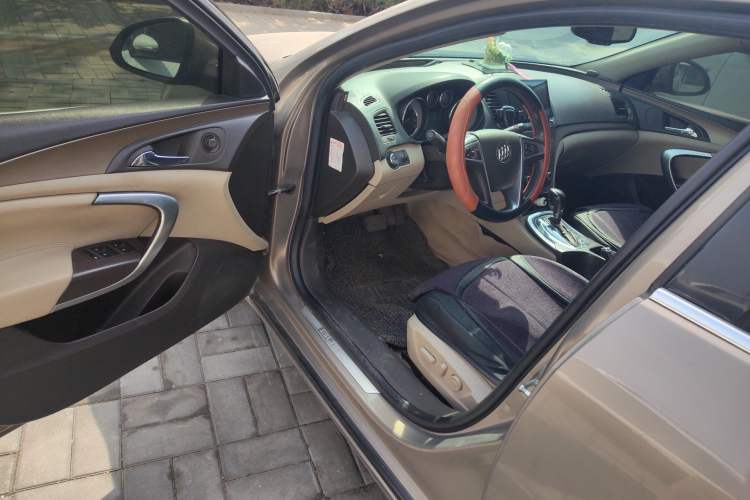 Used Buick Regal 2009 2.0L Elite Edition Driver Seat