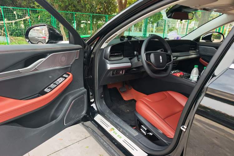 Used Lincoln Z 2025 2.0T Prestige Edition Driver Seat