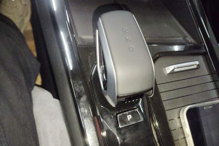 Used Geely Auto Emgrand X7 Sport 2024 1.5TD Smart Connect+
