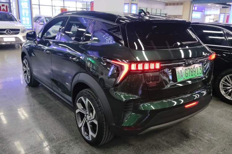 Used Lynk & Co 06 EM-P 2023 1.5T Remix PHEV Hero
