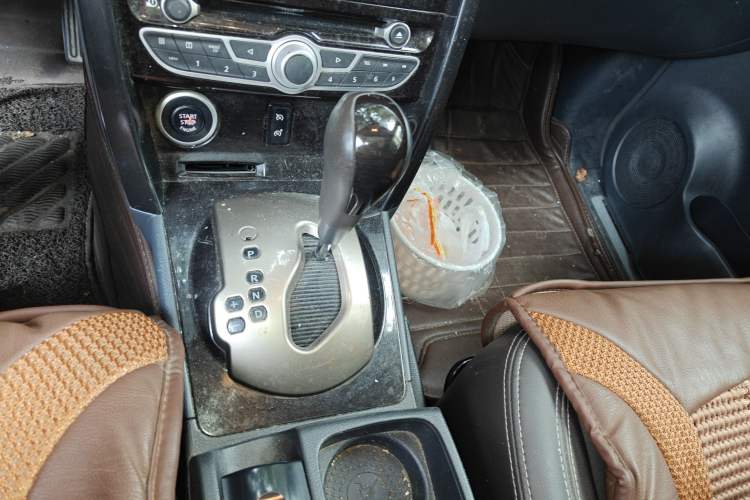 Used Renault Koleos 2013 2.5L Two-Wheel Drive Comfort Edition